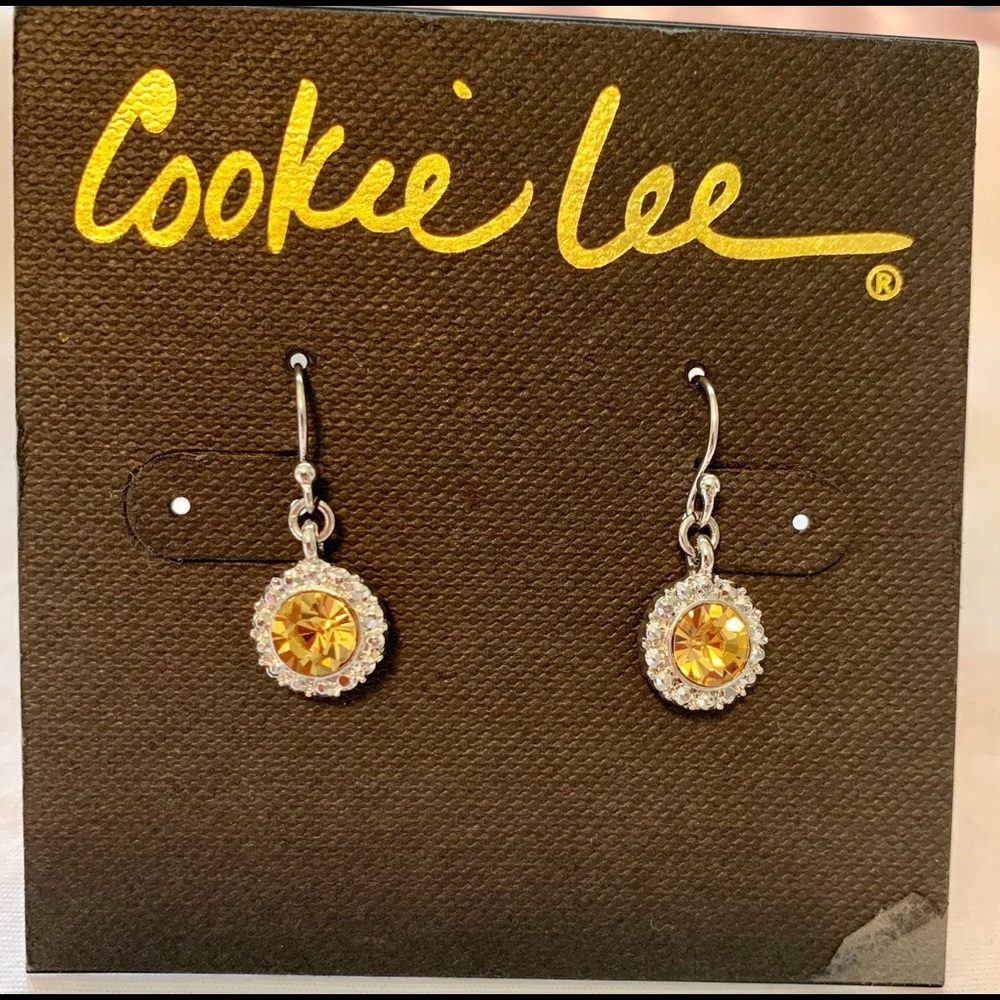 Beautiful Cookie Lee light amber crystal earrings